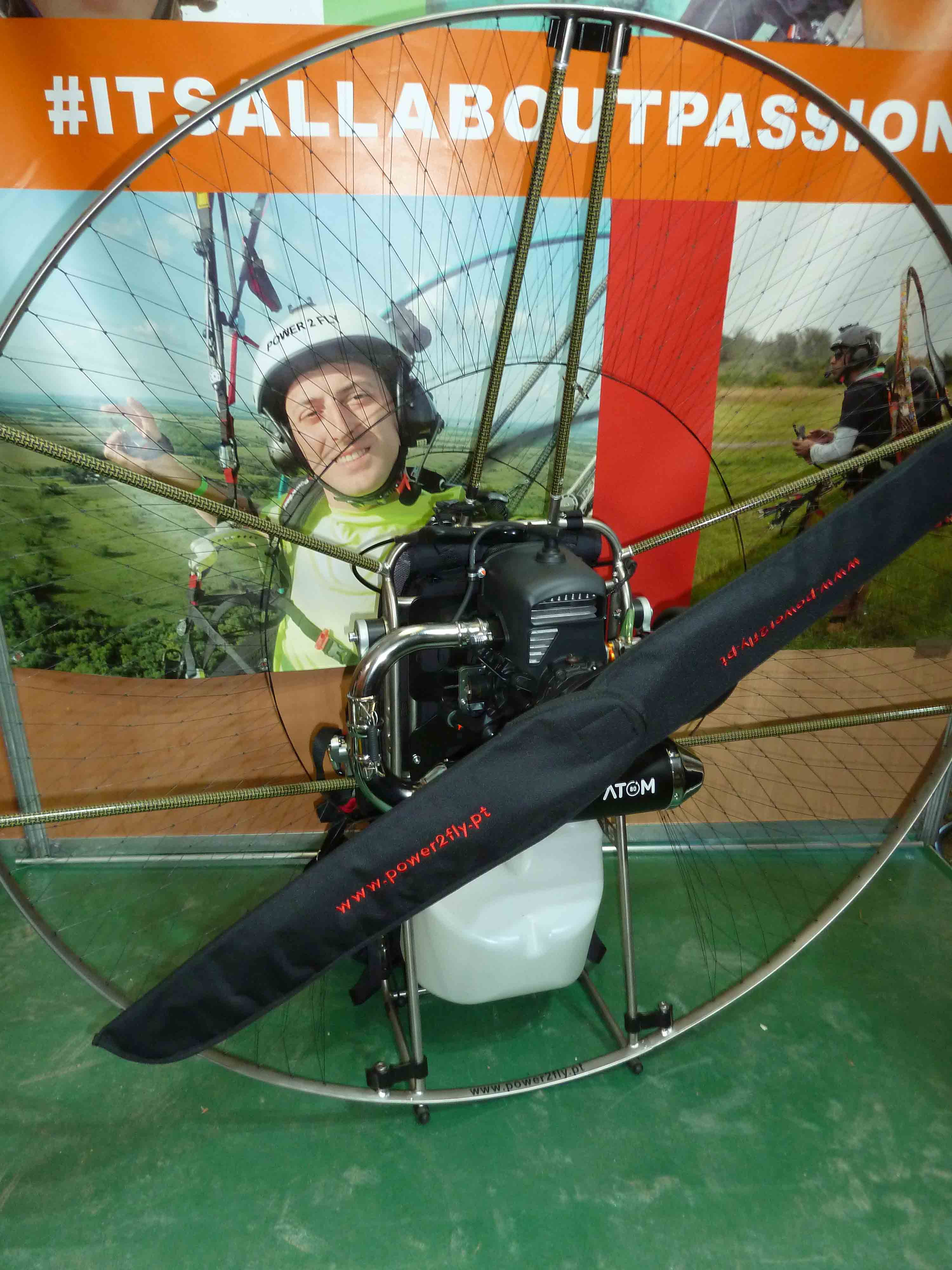 Power2fly paramotor TITAN ATOM80