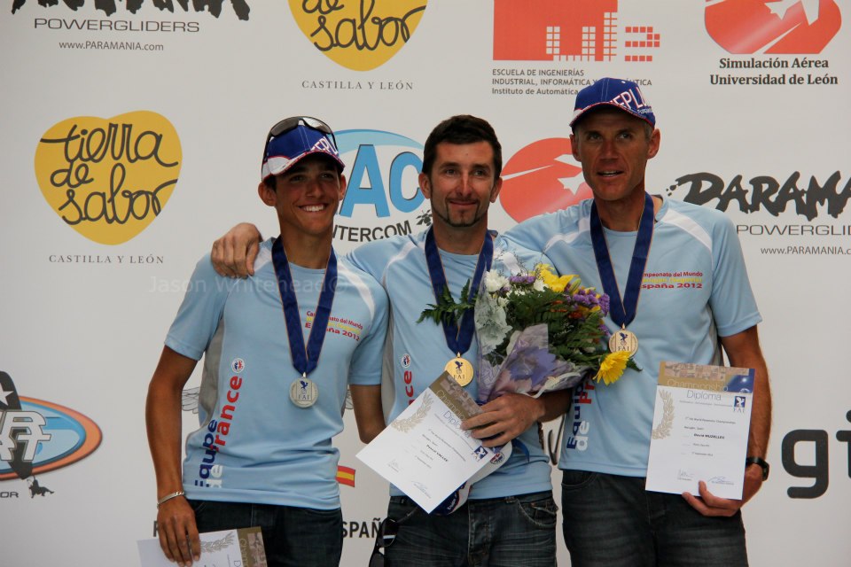 pf1-mundial-paramotor-2012 Podium PF1 - Foto: Jason Whitehead