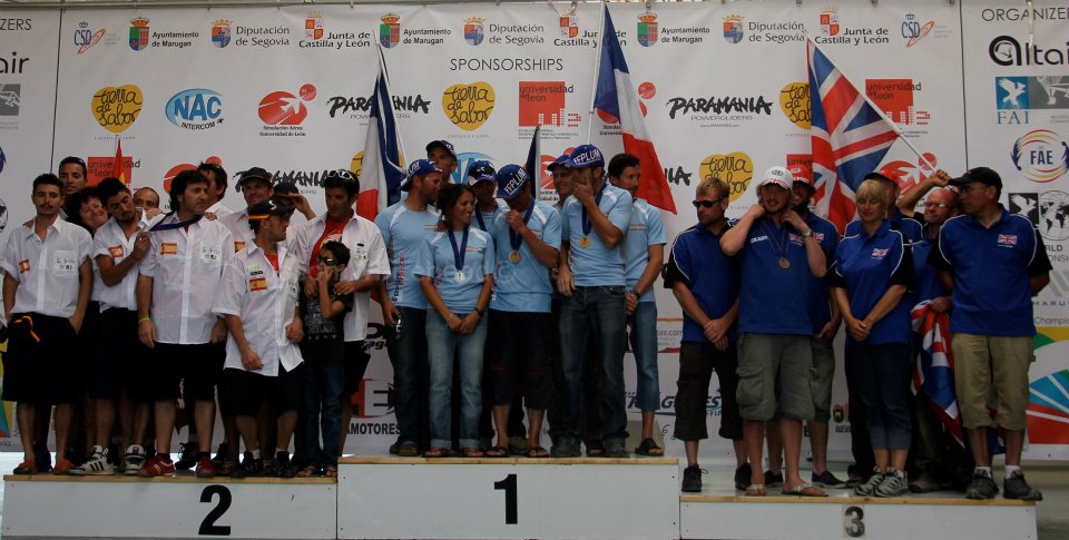 plata-equipos-mundial-paramotor-2012 Plata por equipos para España - Foto: Jason Whitehead