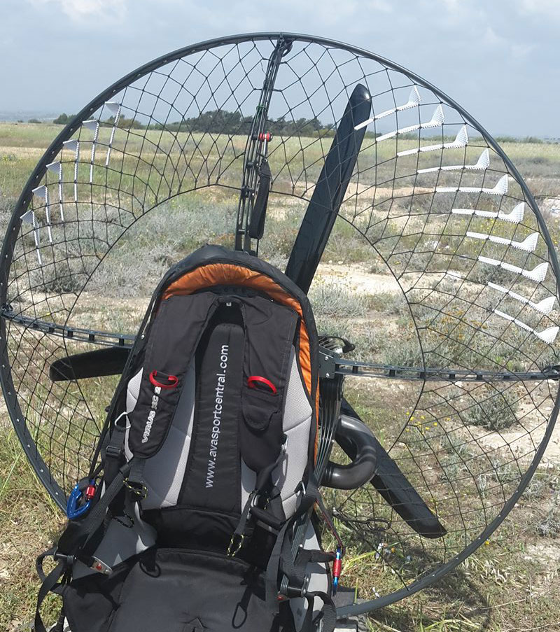 ATL system (Anti Torque laminas) paramotor.