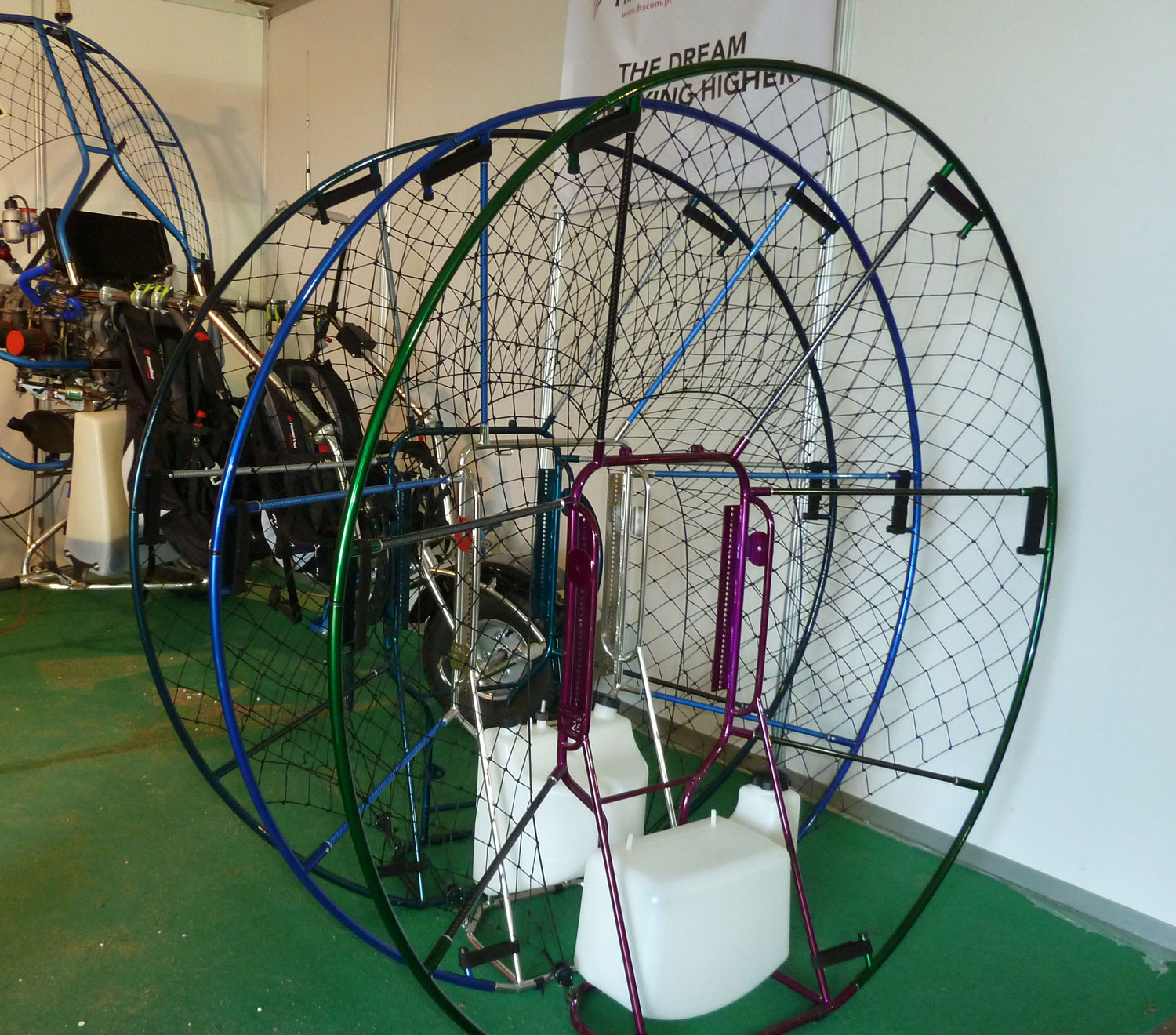 Chasis paramotor, HsCom