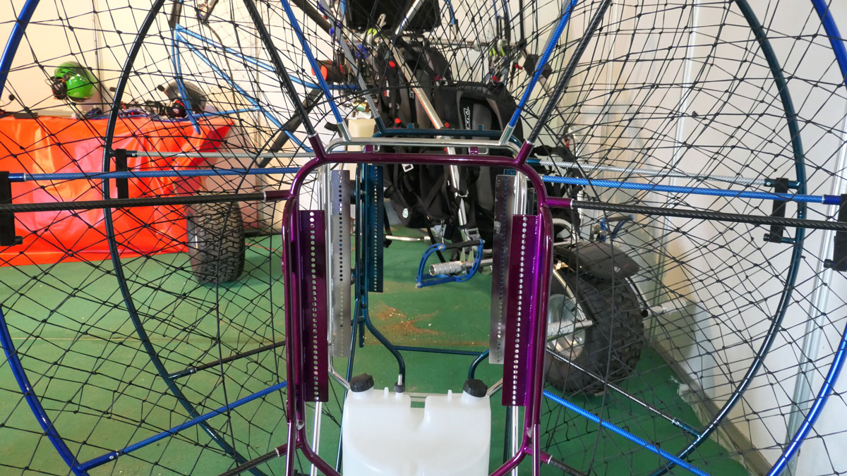 Chasis paramotor, HsCom