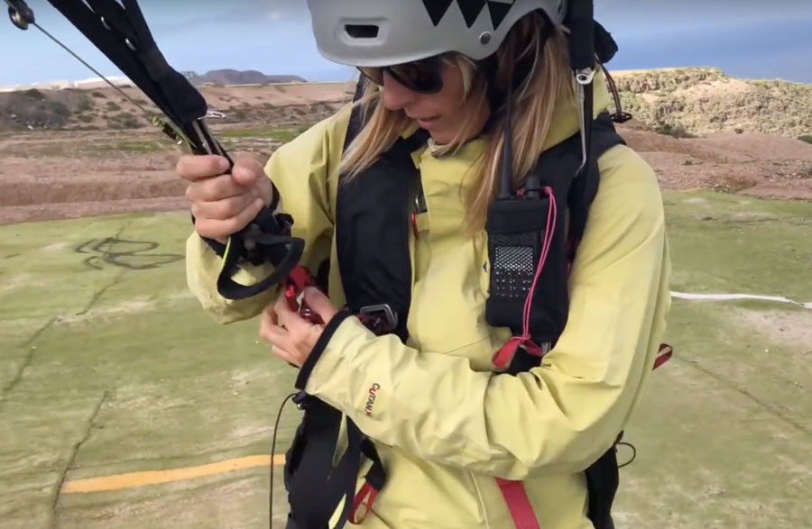 Liberación rápida del parapente